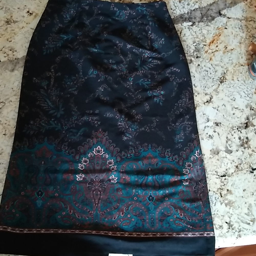 Patterned skirt
